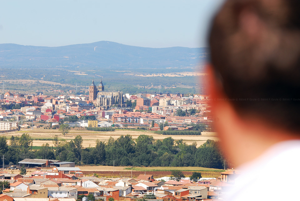 Már nincs sok Astorgáig...