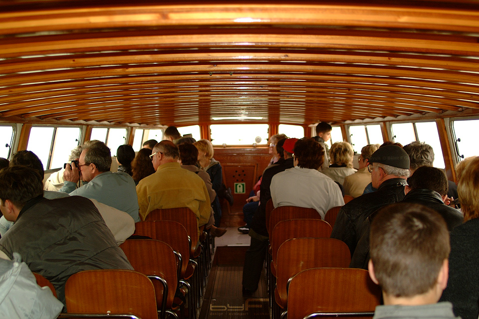 Másnap reggel autóbusszal elmentünk Punta Sabioni-ba, ahonnan, stílszerűen, vízibusszal hajóztunk át Velencébe.